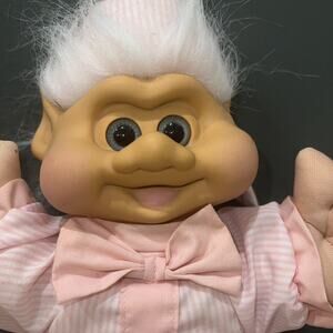 Vintage 1991 Int’l Teddy Bear Co. Troll In Pink White Jammies Soft Body 14” Tall